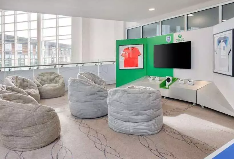 Отель Hilton At St George S Park, Burton Upon Trent