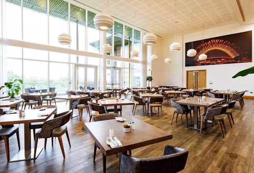 Отель Hilton At St George S Park, Burton Upon Trent