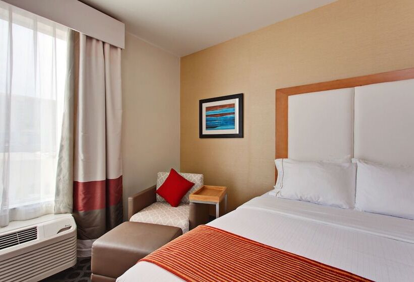 בית מלון כפרי Holiday Inn Express North Hollywood   Burbank Area, An Ihg