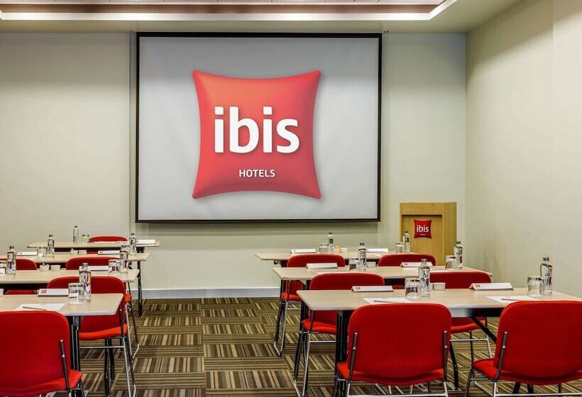 בית מלון כפרי Ibis Istanbul Esenyurt