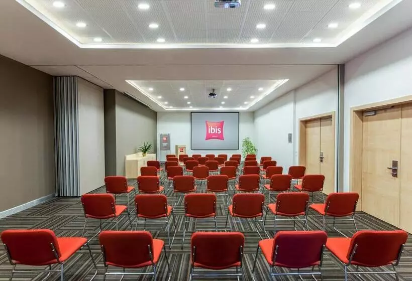 هتل Ibis Istanbul Esenyurt