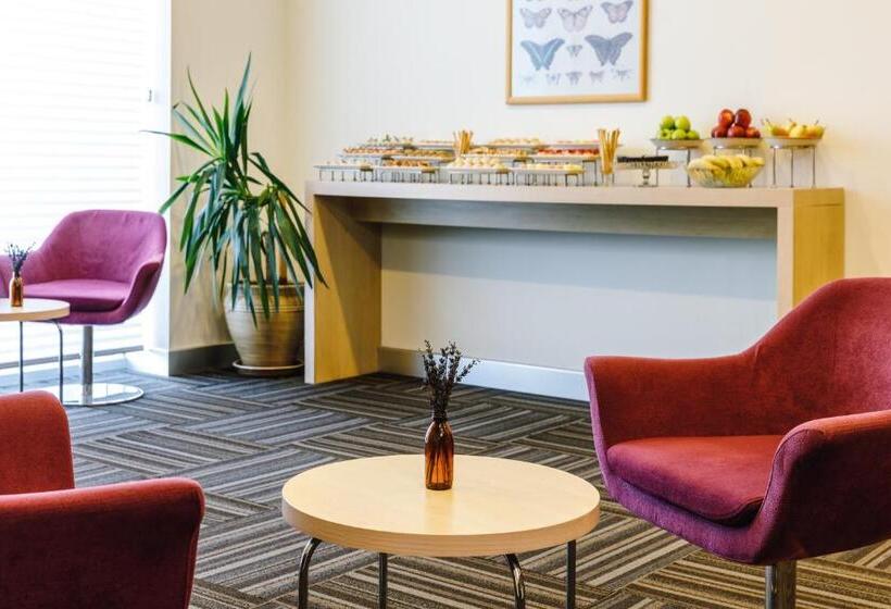 בית מלון כפרי Ibis Istanbul Esenyurt