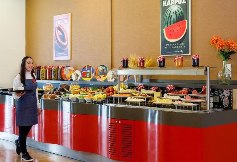 בית מלון כפרי Ibis Istanbul Esenyurt