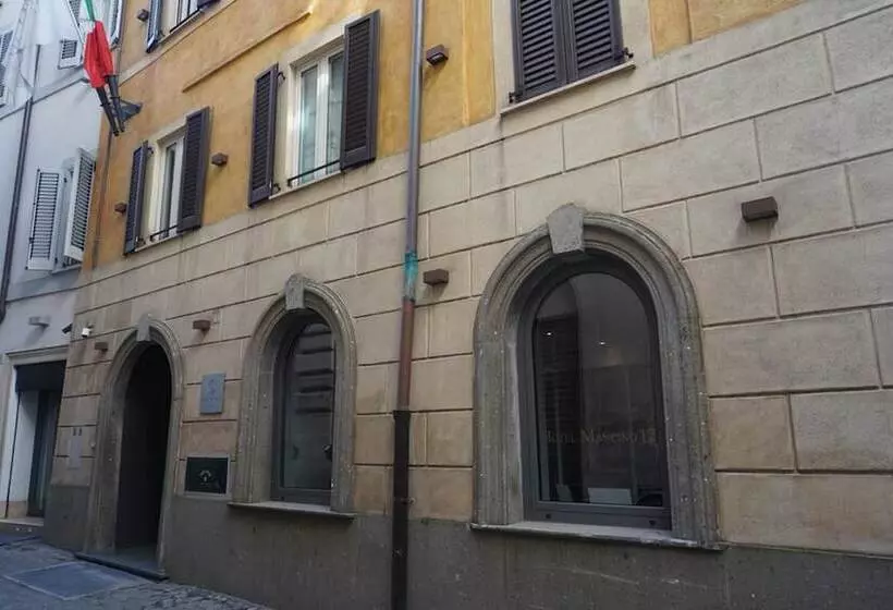 هتل Mancino 12