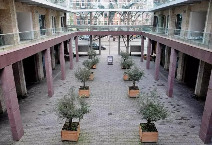 בית מלון כפרי Mosaic City Centre