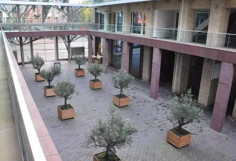 בית מלון כפרי Mosaic City Centre