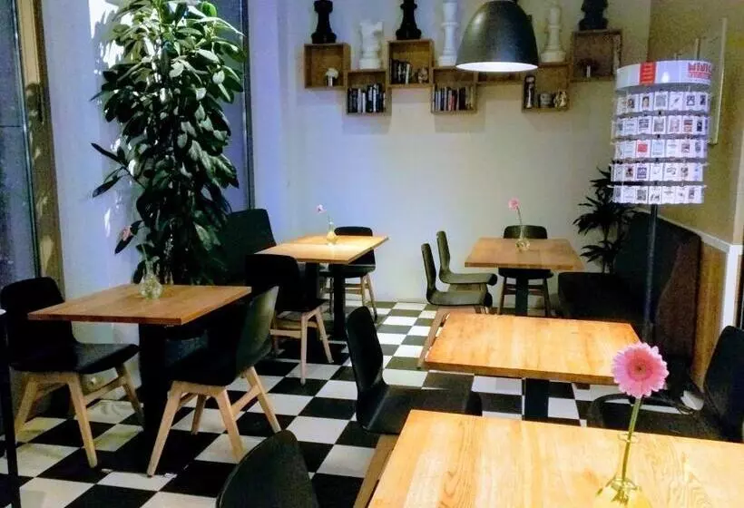 בית מלון כפרי Mosaic City Centre