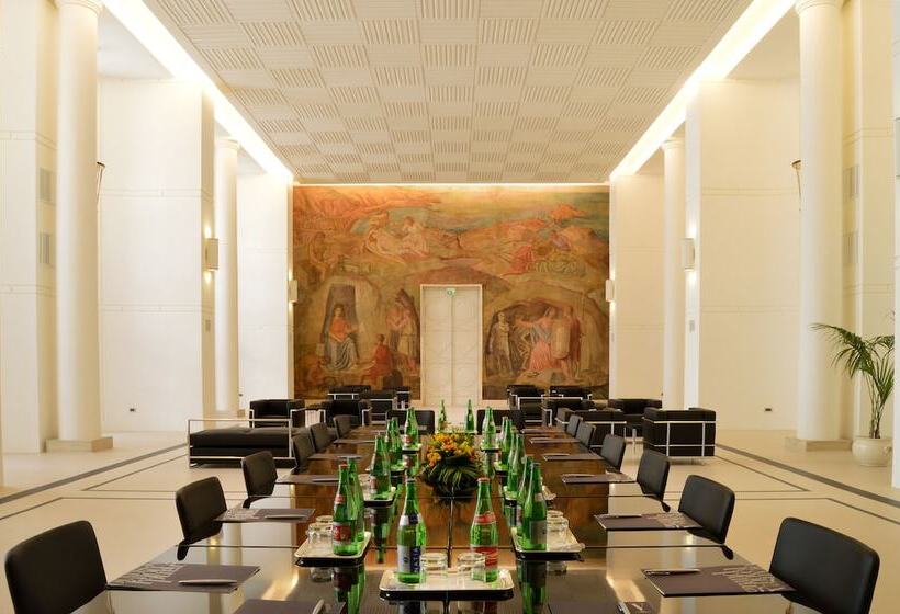 هتل Palazzo Esedra