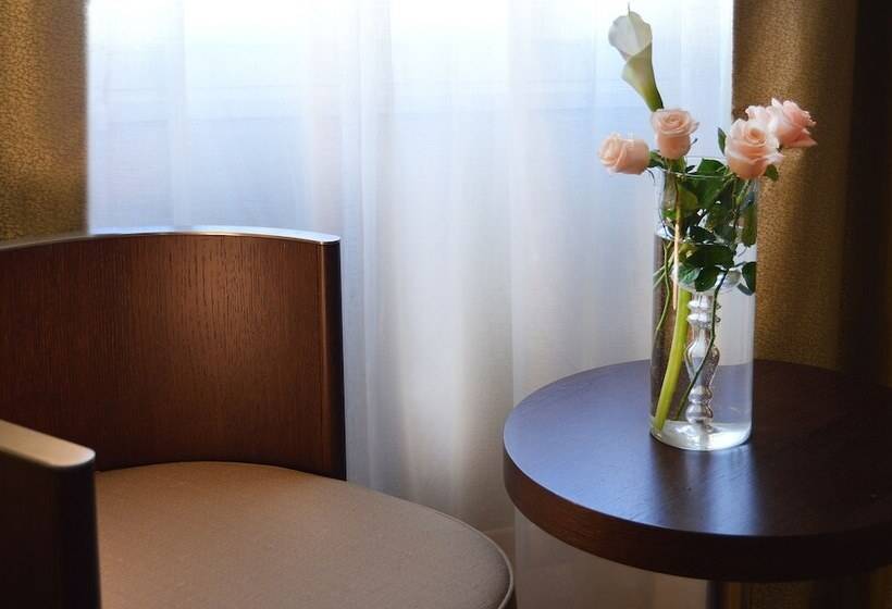 هتل Palazzo Esedra