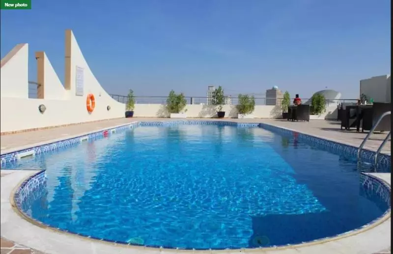 Отель Skylark  Apartments