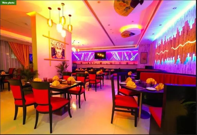 Отель Skylark  Apartments