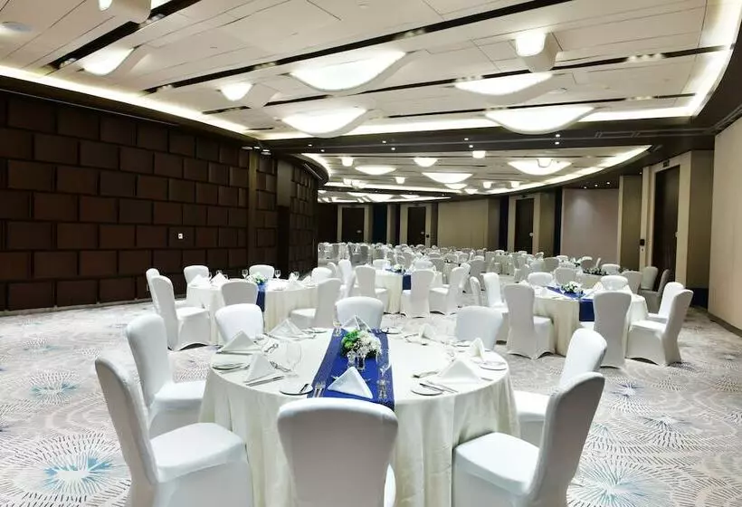 هتل The Torch Doha