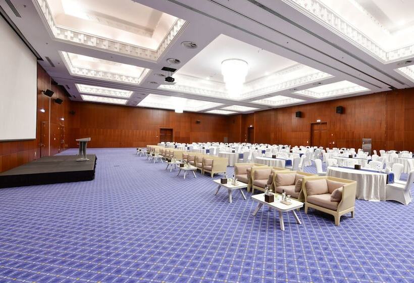 هتل The Torch Doha