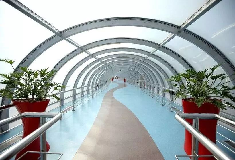 هتل The Torch Doha