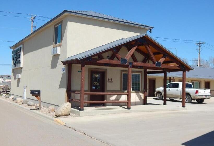 هتل Winterton Suites