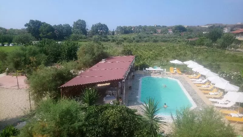 Otel Zest @ Xi Beach