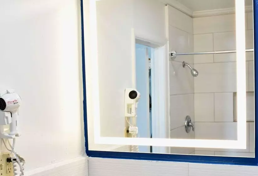 Мотель Rodeway Inn