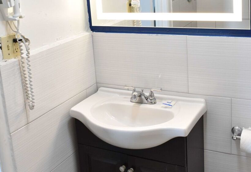 Мотель Rodeway Inn