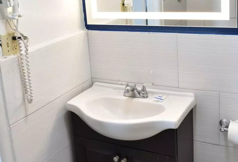 Мотель Rodeway Inn