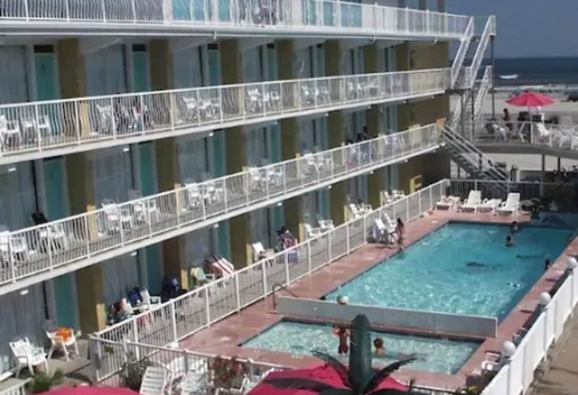 Paradise Oceanfront Resort