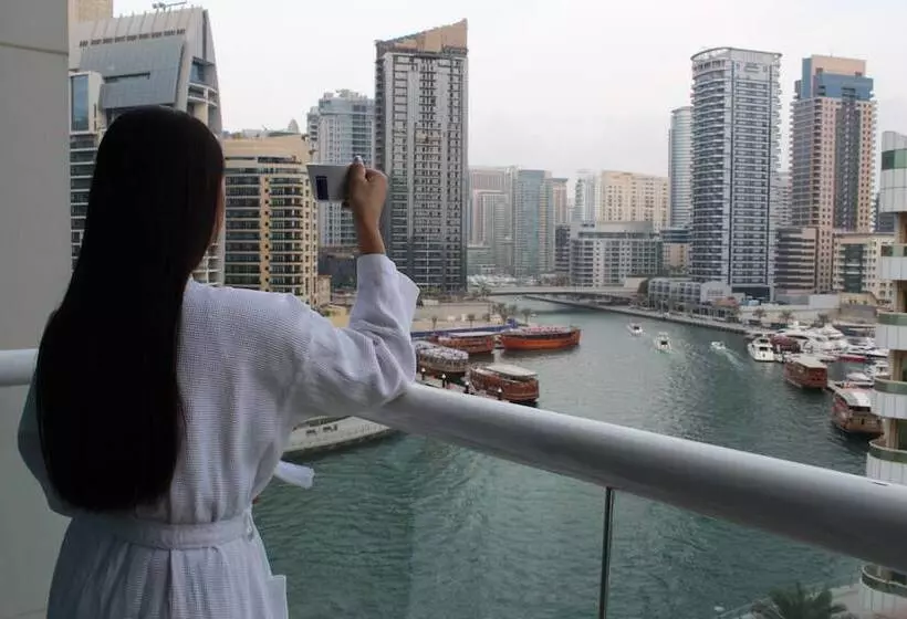 Pearl Marina Hotel Apartments