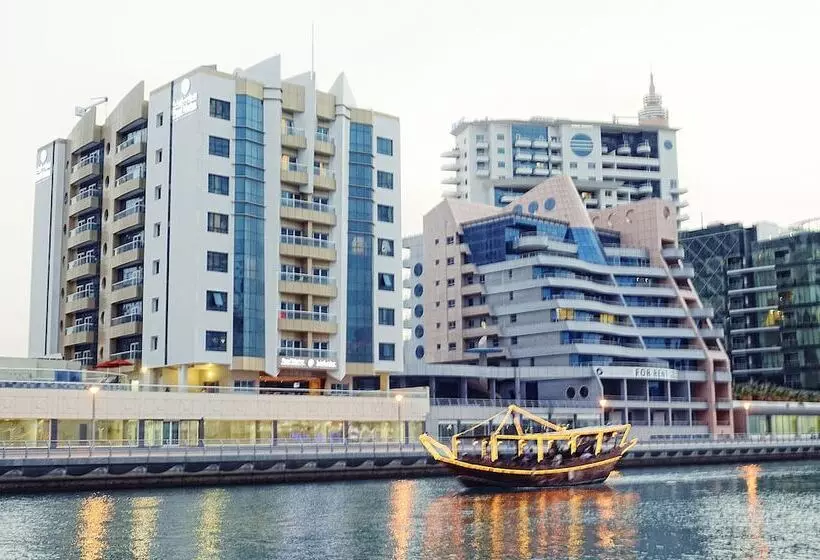 Pearl Marina Hotel Apartments