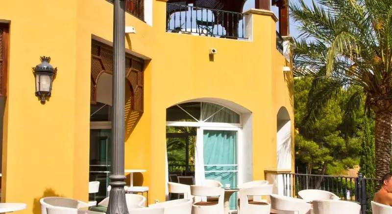 استراحتگاه Marconfort Altea Hills
