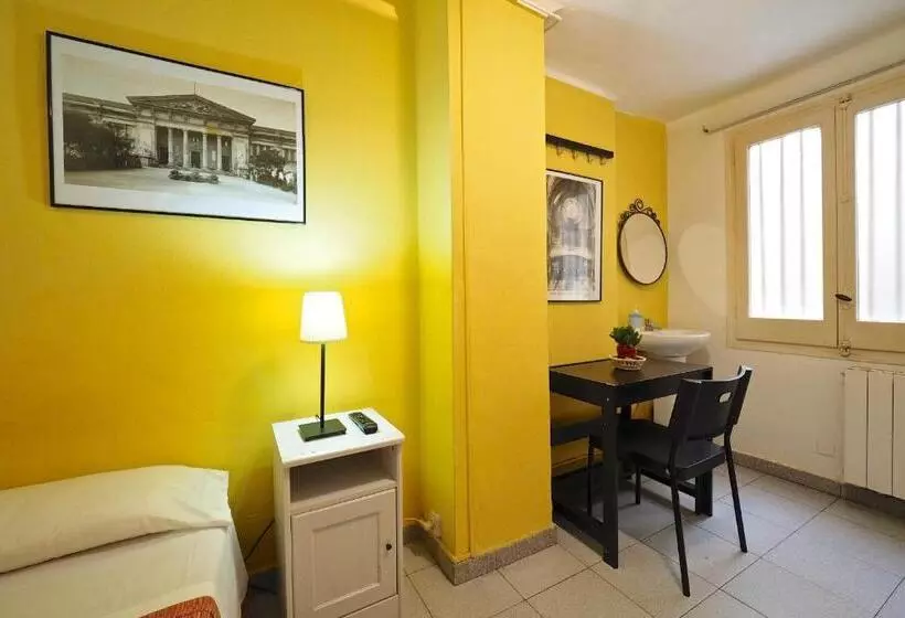 Общежитие Hostal Elkano