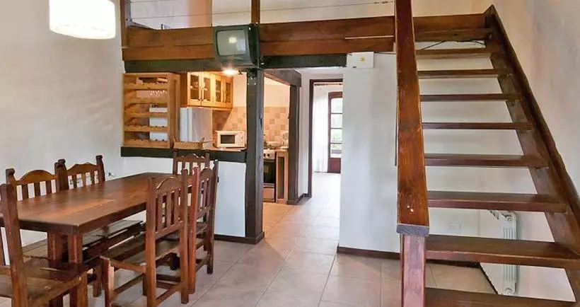 Ayres De Carilo By Hs