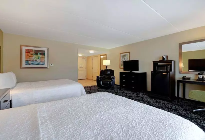 Hampton Inn & Suites Pensacola/gulf Breeze