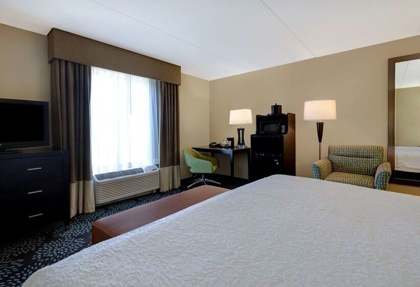 Hampton Inn & Suites Pensacola/gulf Breeze