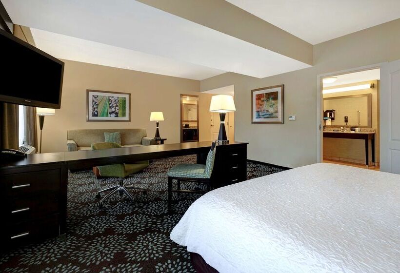 Hampton Inn & Suites Pensacola/gulf Breeze