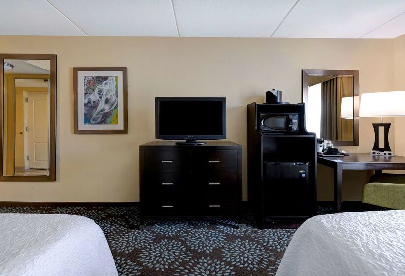 Hampton Inn & Suites Pensacola/gulf Breeze