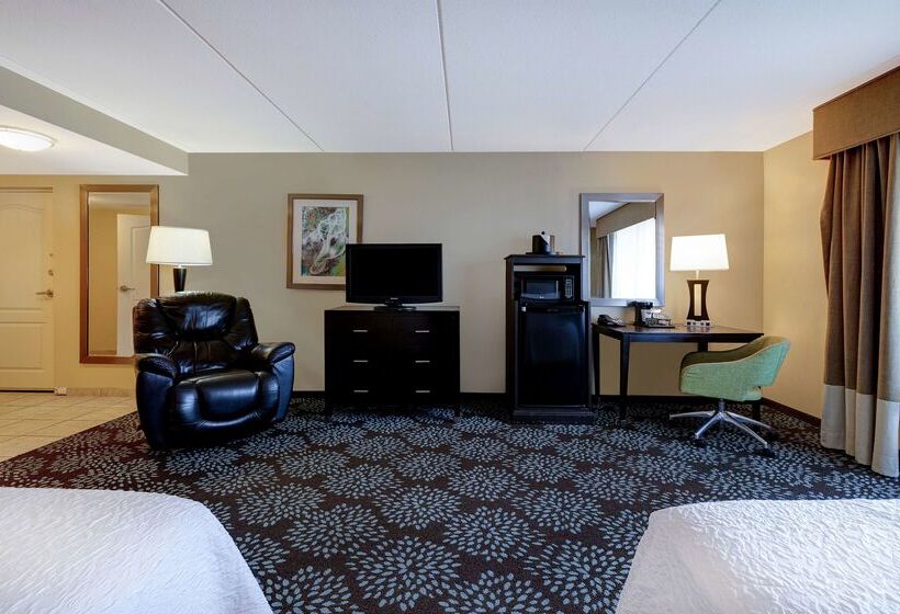 Hampton Inn & Suites Pensacola/gulf Breeze