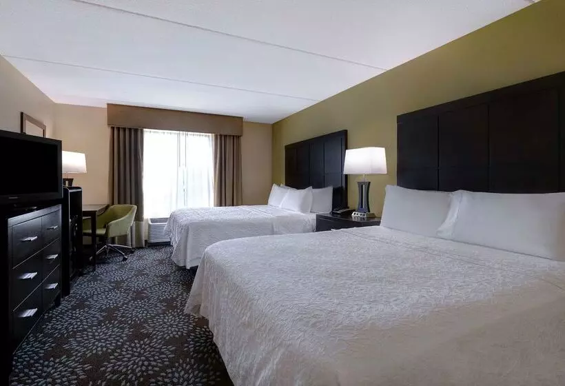 Hampton Inn & Suites Pensacola/gulf Breeze