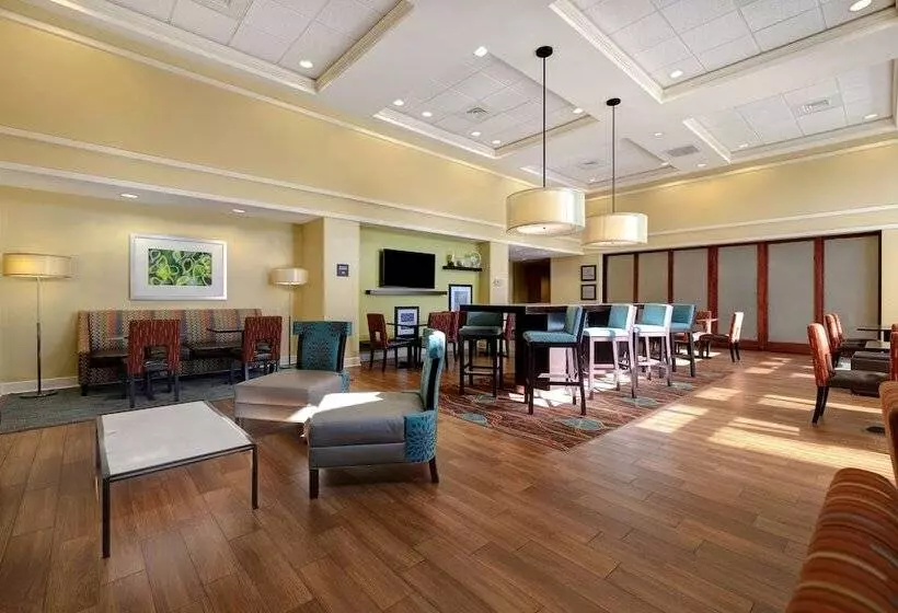 Hampton Inn & Suites Pensacola/gulf Breeze