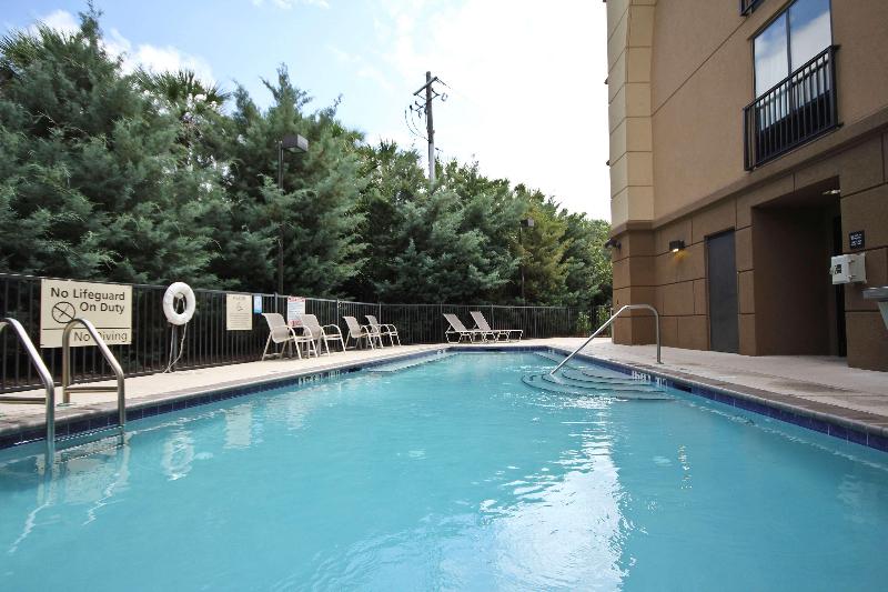 Hampton Inn & Suites Pensacola/gulf Breeze