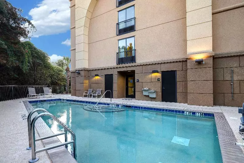 Hampton Inn & Suites Pensacola/gulf Breeze