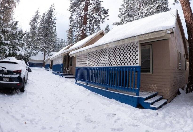 ホテル Cathy's Cottages