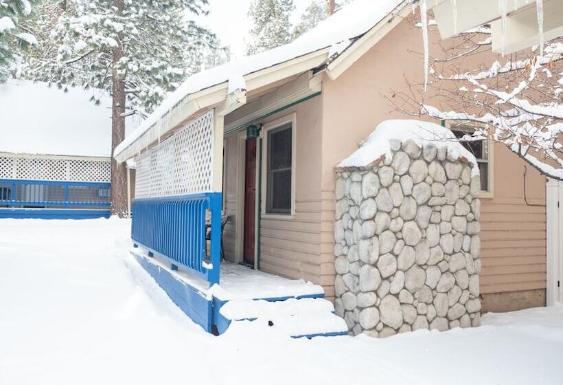 ホテル Cathy's Cottages