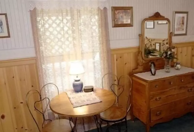 Hotelli Cathy's Cottages