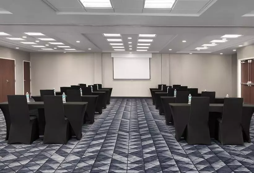 호텔 Courtyard By Marriott Little Rock North