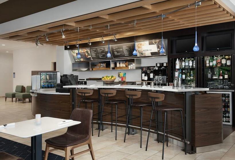 בית מלון כפרי Courtyard By Marriott Little Rock North