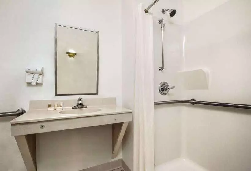 בית מלון כפרי Days Inn By Wyndham Mauldin/greenville