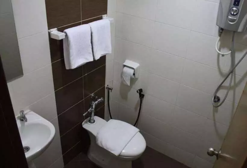 ホテル Dynasty Inn Wakaf Che Yeh