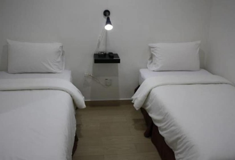 Hotel Dynasty Inn Wakaf Che Yeh