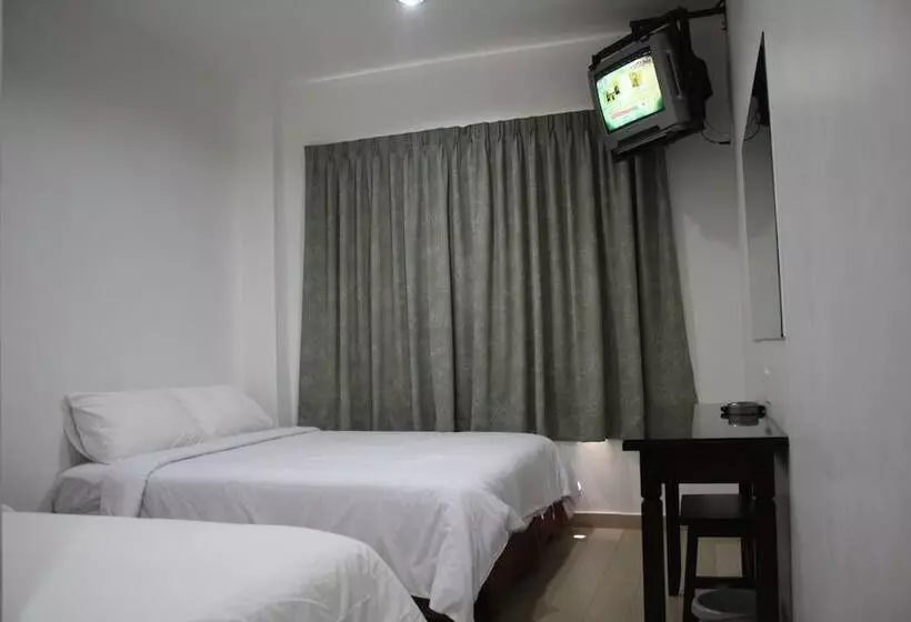 ホテル Dynasty Inn Wakaf Che Yeh