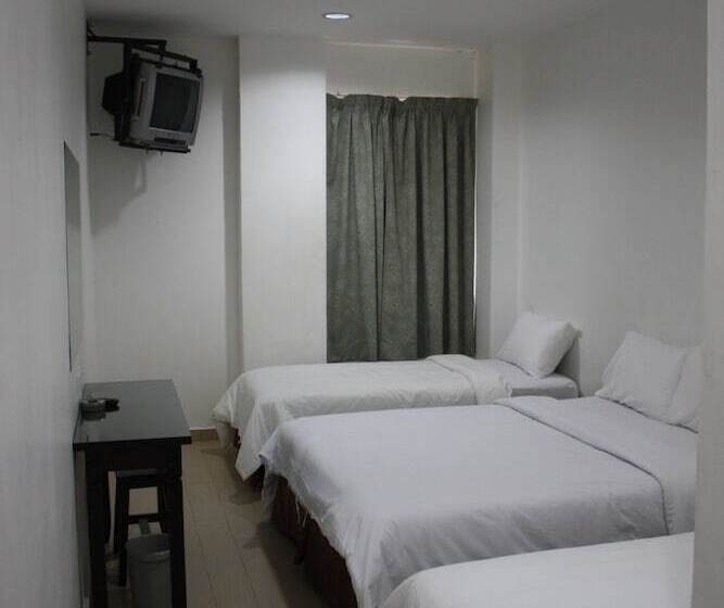 Hotel Dynasty Inn Wakaf Che Yeh