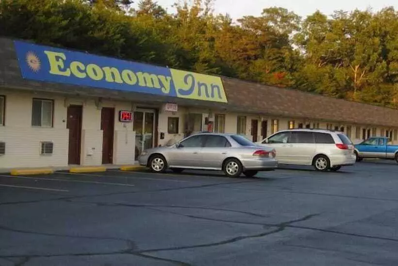 호텔 Economy Inn