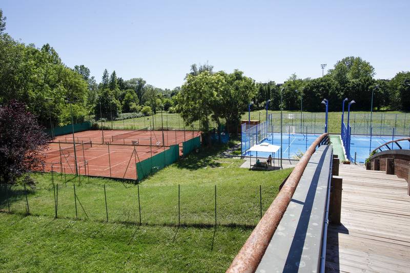 Отель Excel Milano 3